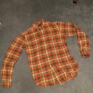 Nice vintage button down by Ralph Lauren nice fall patterns size Medium!